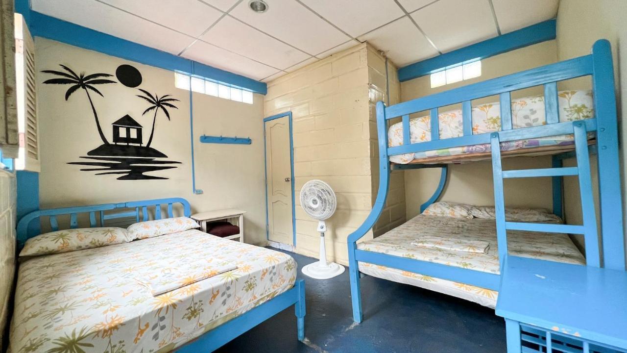 Arrecife Montanita Hostal Экстерьер фото