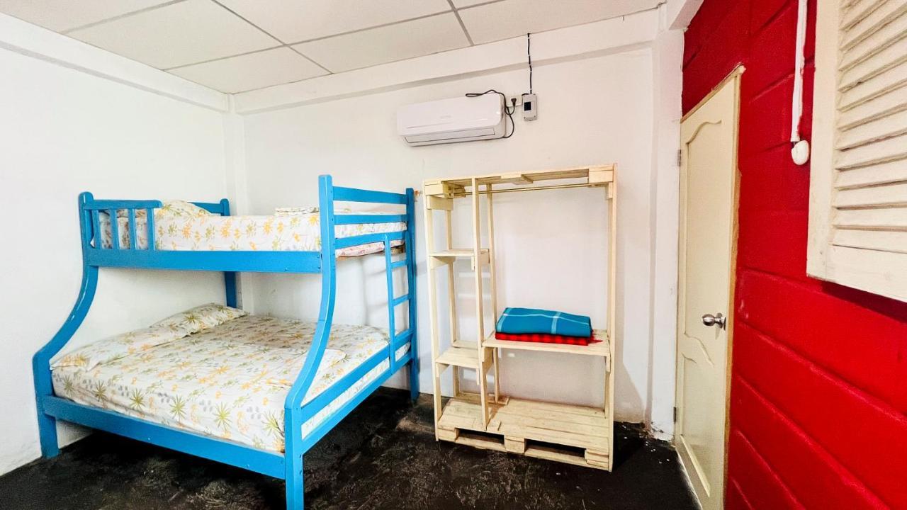 Arrecife Montanita Hostal Экстерьер фото