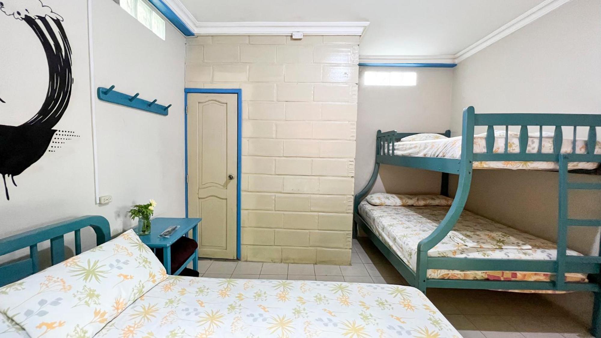 Arrecife Montanita Hostal Экстерьер фото